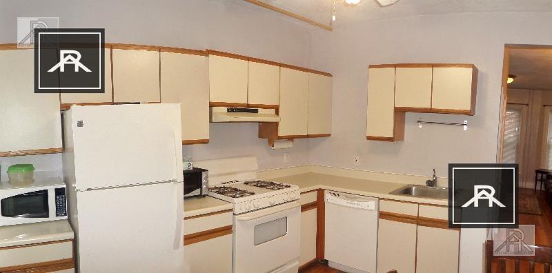 33A Harvard St in Brookline, MA - Building Photo