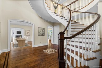 2 Heathcote Dr in Mt Kisco, NY - Building Photo - Building Photo