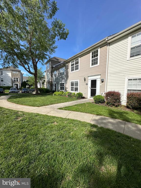 43577 Patching Pond Square in Ashburn, VA - Building Photo - Building Photo