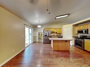 120 S 1660 W in West Point, UT - Building Photo - Building Photo