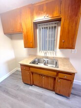 630 Silverwood Ave-Unit -3 in Upland, CA - Foto de edificio - Building Photo