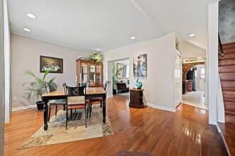 956 Greenfield Ave in Pittsburgh, PA - Building Photo - Building Photo