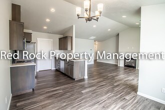 16909 E Knox Ln in Spokane Valley, WA - Building Photo - Building Photo