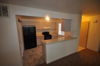 584 S Dalton Ln-Unit -201 in Boise, ID - Building Photo - Building Photo