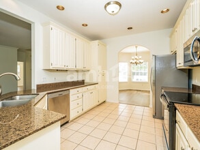 1436 W Plymouth St in Broken Arrow, OK - Foto de edificio - Building Photo