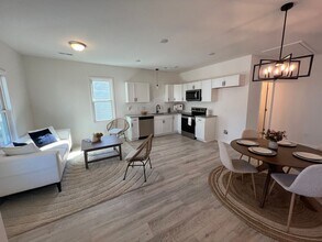 324 Bragg St in Raleigh, NC - Building Photo - Building Photo