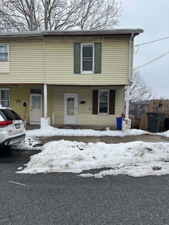 property at 330 S 4th St