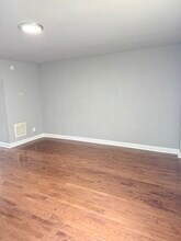 4909 Chalgrove Ave in Baltimore, MD - Building Photo - Building Photo