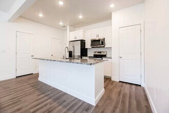 335 S 1540 E in Hyrum, UT - Building Photo - Building Photo