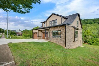 1007 Shadyside Dr in Kingsport, TN - Building Photo - Building Photo