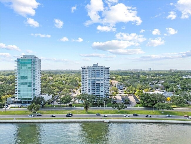 2611 Bayshore Blvd, Unit 504 in Tampa, FL - Building Photo - Building Photo