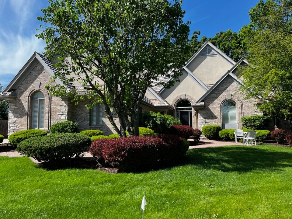 8210 46th Ave in Kenosha, WI - Building Photo