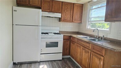 185 Fairgreen Dr in Buffalo, NY - Building Photo - Building Photo