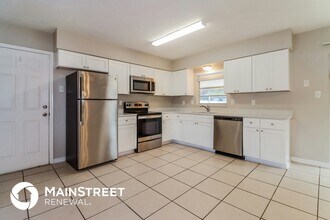 2258 Village Ct in Brandon, FL - Foto de edificio - Building Photo