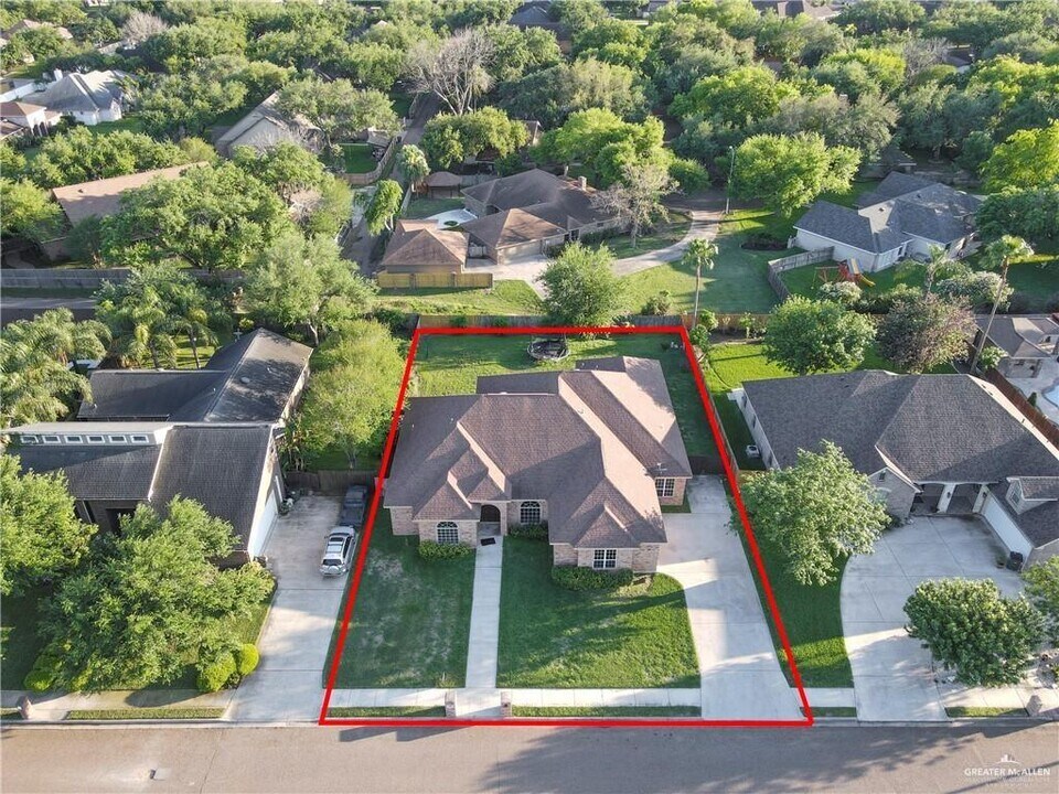 1410 Barcelona Blvd in Mission, TX - Building Photo