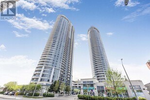125-3125 Village Green Square in Toronto, ON - Building Photo