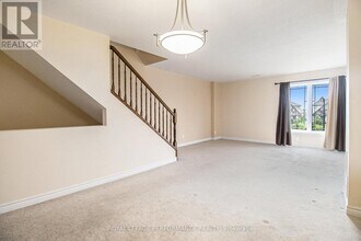 772 Lakeridge Dr in Ottawa, ON - Building Photo - Building Photo
