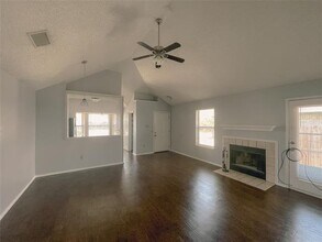 10216 Pack Saddle Ct in Fort Worth, TX - Building Photo - Building Photo
