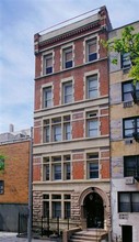 404 East 80th Street in New York, NY - Foto de edificio - Building Photo