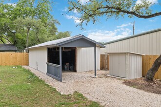 634 Flatrock Dr in Canyon Lake, TX - Building Photo - Building Photo