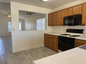 8538 E Calypso Ave in Mesa, AZ - Building Photo - Building Photo