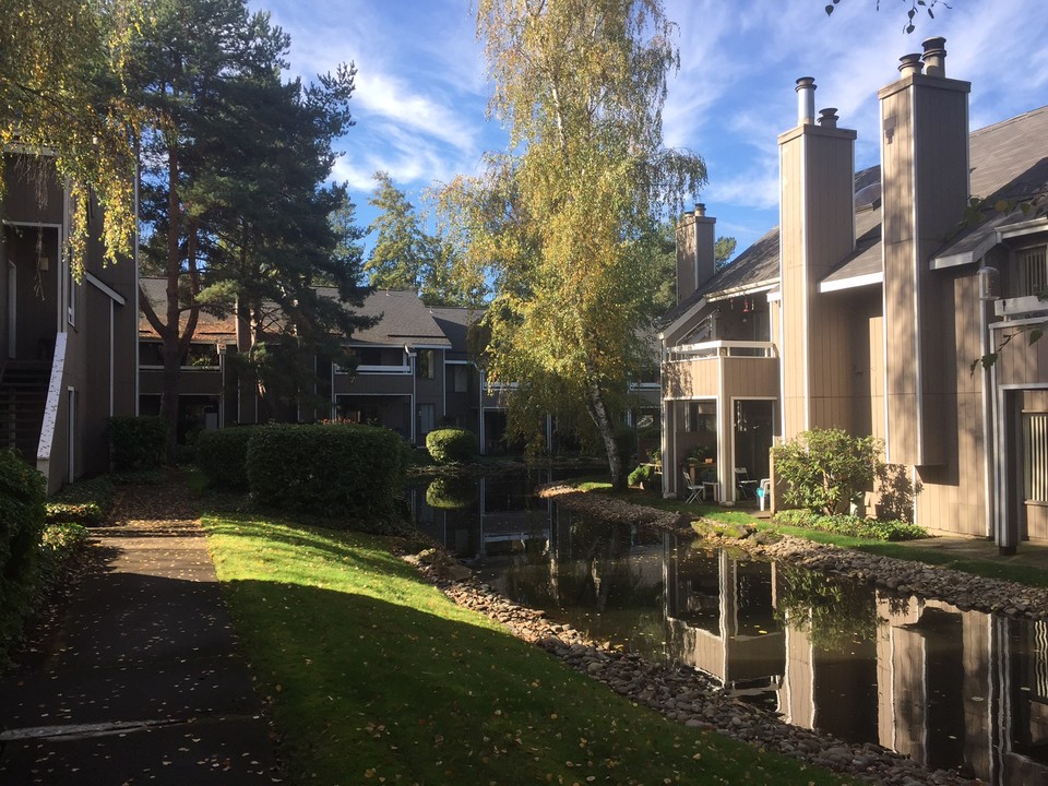 Woodlake in Portland, OR - Foto de edificio