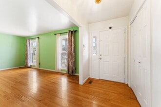 1101 Canyon Rd in Silver Spring, MD - Building Photo - Building Photo