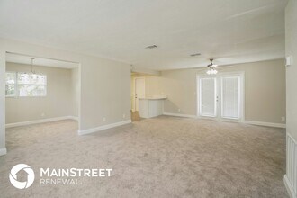 583 Madeira Dr in Orange Park, FL - Building Photo - Building Photo