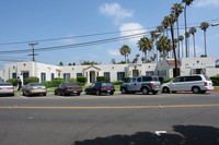 401-415 W 4th St in Oxnard, CA - Building Photo - Building Photo