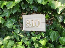 810 Carlita Cir, Unit 810 Carlita Circle Apt. B in Rohnert Park, CA - Building Photo