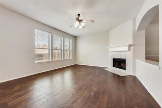 9913 Sedgewick Rd in Fort Worth, TX - Building Photo - Building Photo