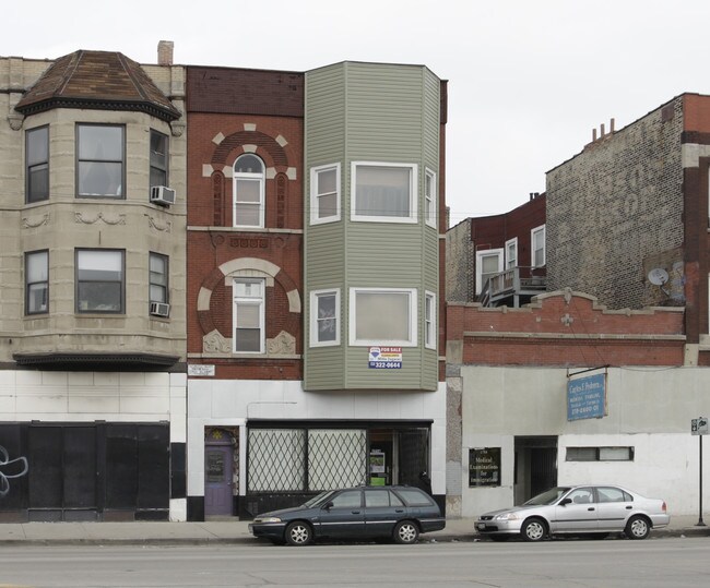 2716 W North Ave in Chicago, IL - Building Photo - Building Photo