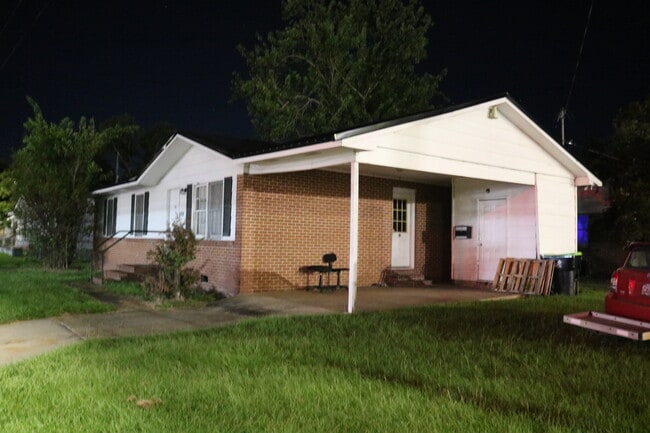 property at 1001 Baker Hwy W
