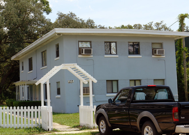 154 Westview Ave in Valparaiso, FL - Foto de edificio - Building Photo