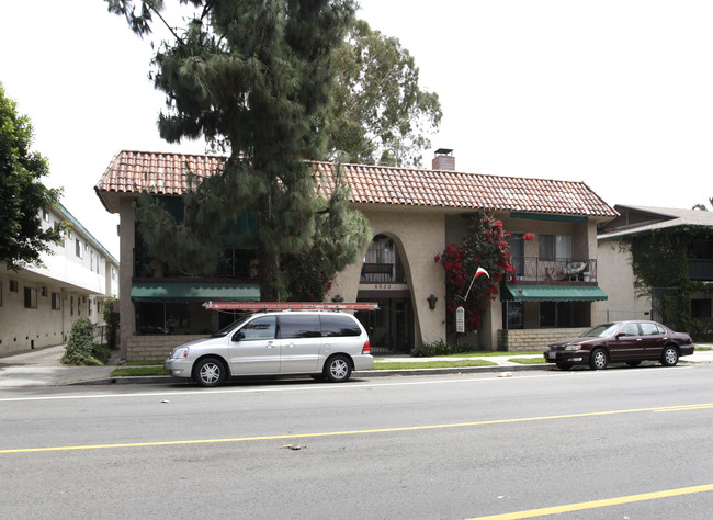 5030 Tujunga Ave in North Hollywood, CA - Building Photo - Building Photo