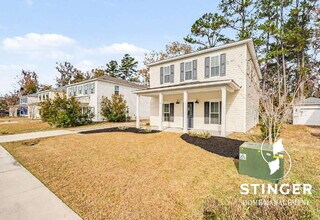 14 Los Robles Rd in Beaufort, SC - Building Photo - Building Photo