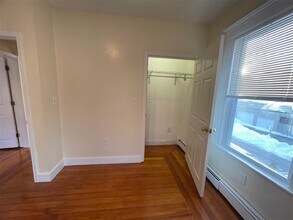 251 Central Ave, Unit 2 in Medford, MA - Building Photo - Building Photo