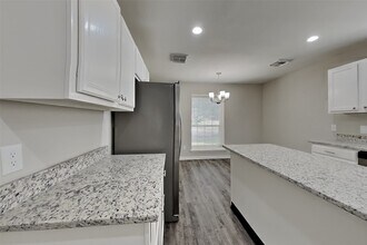 10107 Sands Trail Ct in Houston, TX - Building Photo - Building Photo