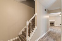 5895 Hampton Ct photo'