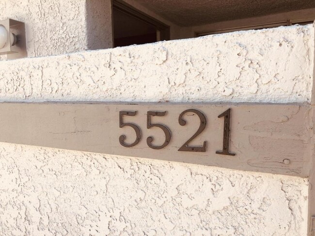 5521 Orchard Ln in Las Vegas, NV - Building Photo - Building Photo