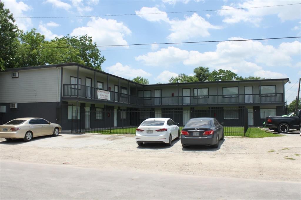 6301 Calhoun Rd in Houston, TX - Building Photo