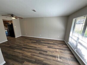 1506 Parkside Dr in Carrollton, TX - Building Photo - Building Photo