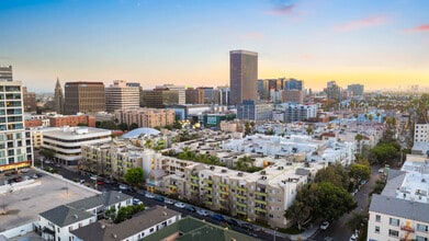 Hampshire Place in Los Angeles, CA - Foto de edificio - Building Photo