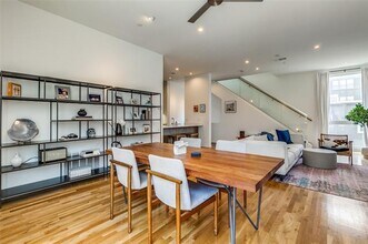 2706 Throckmorton St in Dallas, TX - Building Photo - Building Photo