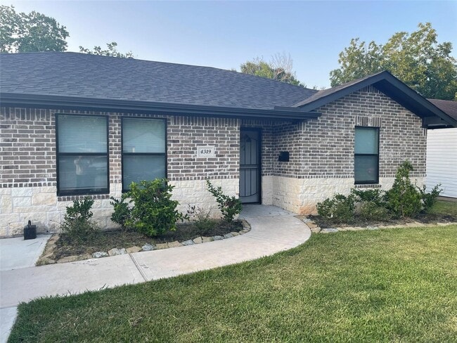 4319 Friar Point Rd in Houston, TX - Building Photo - Building Photo