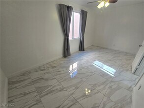 9893 Canyon Peak Dr in Las Vegas, NV - Building Photo - Building Photo