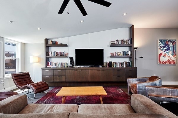 property at 647 Boylston St