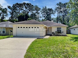 7804 Spring Branch Dr S in Jacksonville, FL - Building Photo