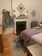 1343 Commonwealth Ave, Unit 1 in Boston, MA - Foto de edificio - Building Photo