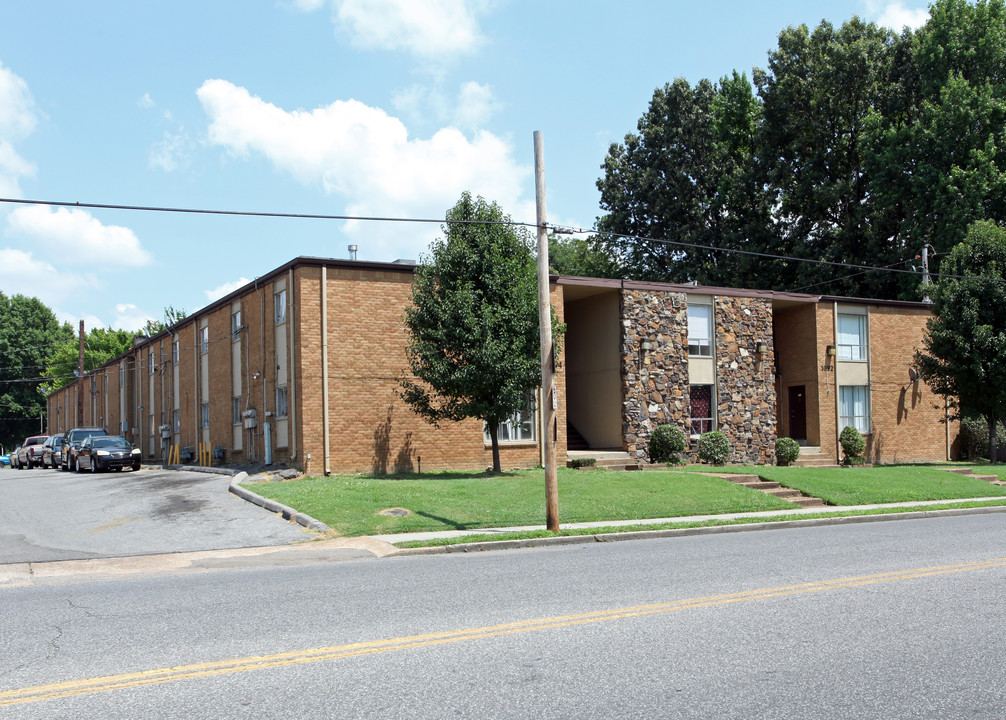 Macon Crossing in Memphis, TN - Foto de edificio